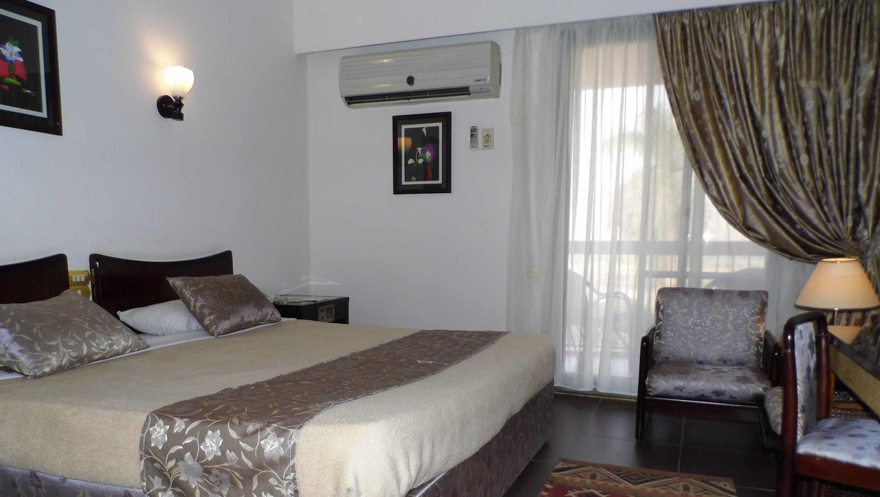 Mg Nefertiti Hotel Al-Minya Extérieur photo