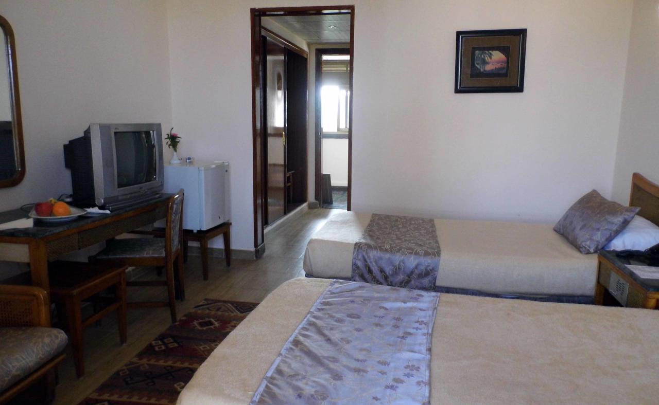 Mg Nefertiti Hotel Al-Minya Extérieur photo