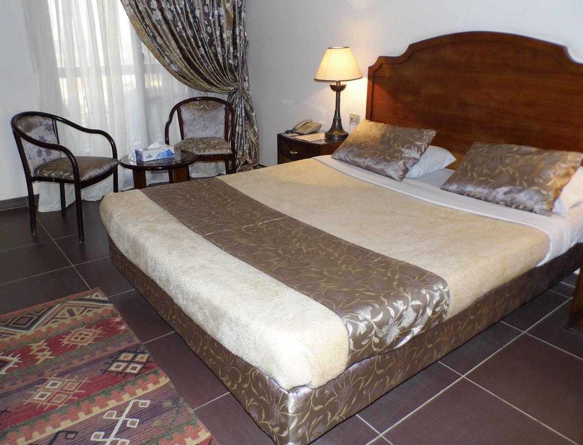 Mg Nefertiti Hotel Al-Minya Extérieur photo