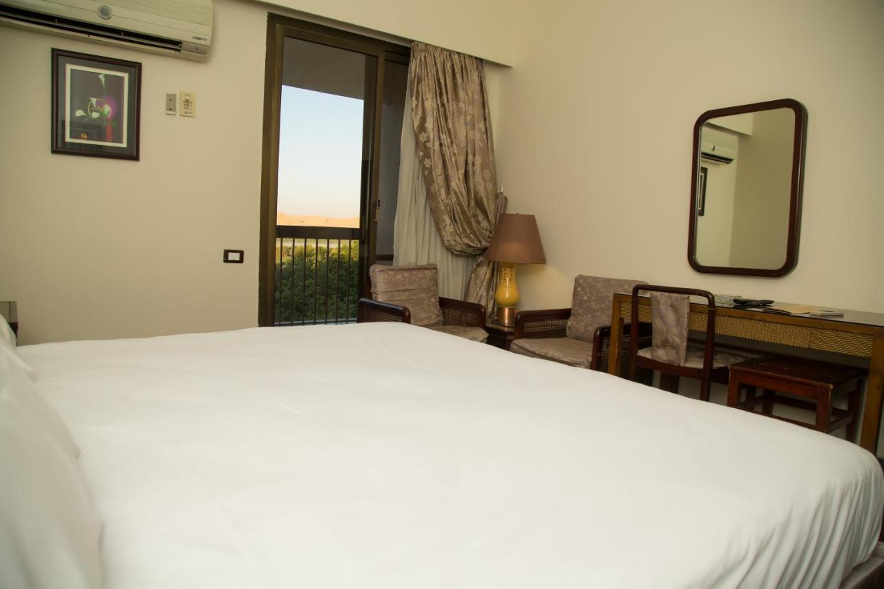 Mg Nefertiti Hotel Al-Minya Extérieur photo